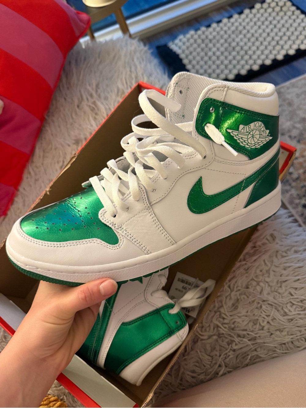 NEW NWT SIZE 11 Nike Air Jordan White & Metallic Green